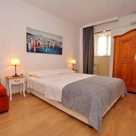 Apartmani More Дрвеник Екстериор снимка