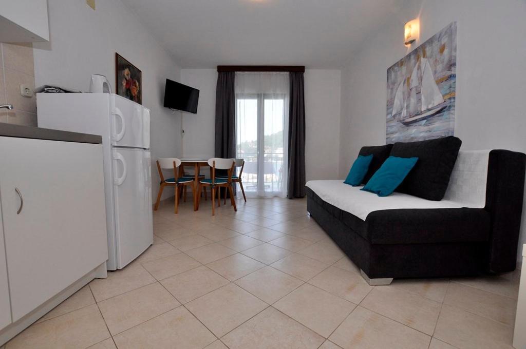 Apartmani More Дрвеник Екстериор снимка