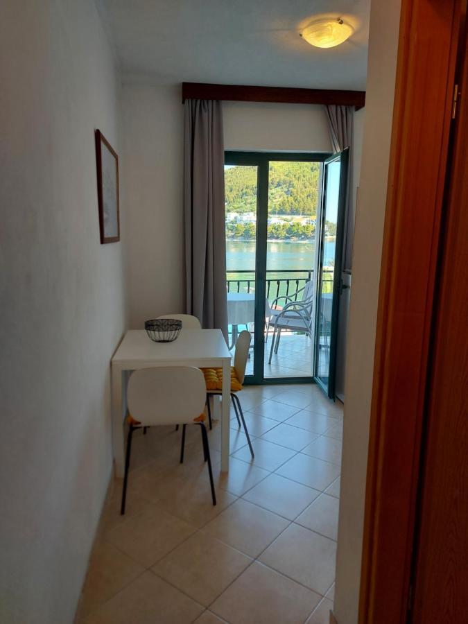 Apartmani More Дрвеник Екстериор снимка